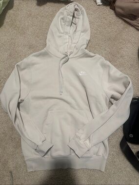 Nike Men’s Hooded Pullover Sweatshirt in Light Tan